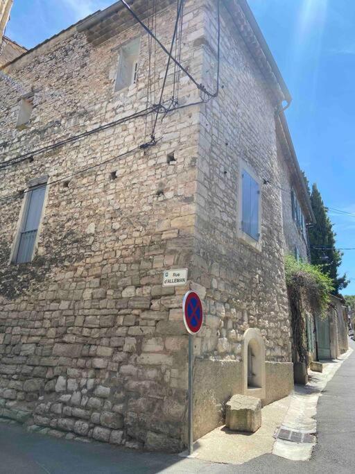 Maison De Village Pernes-les-Fontaines Εξωτερικό φωτογραφία